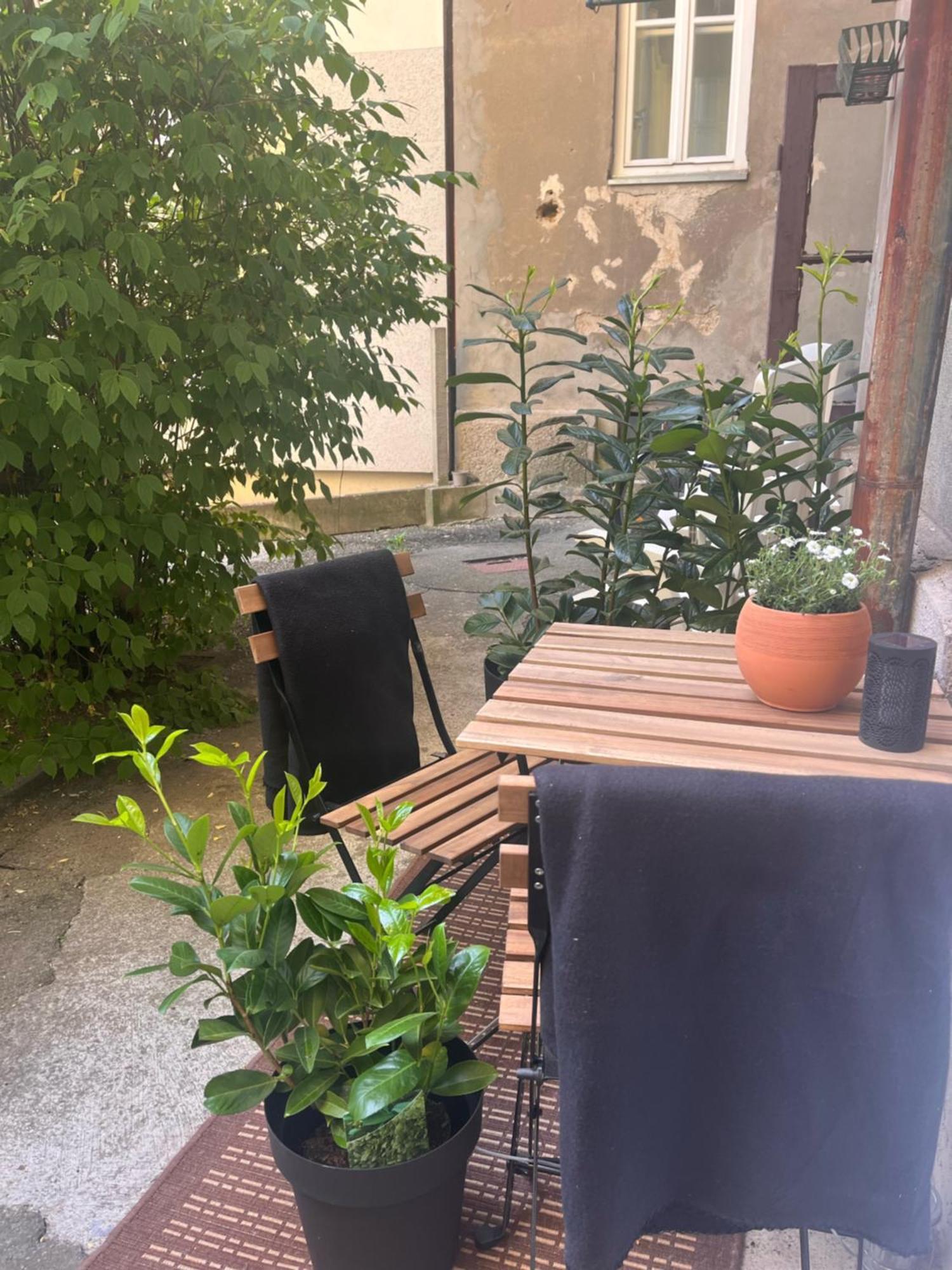 Lilan Apartment Marburg Exterior foto